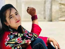 Who is Urooj Fatima? Meet With the Teen Singer From Balochistan| Did Really She Sung The song Lailla O Lailla? Get To Know All About Urooj Fatima
