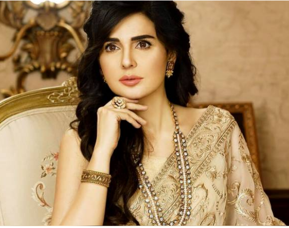 What is Mahnoor Baloch Age? Know Everything About Pakistani Drama Actresses