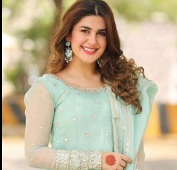 Who is Kubra Khan ? Get To Know Her Personal Information, Career and Accomplishments